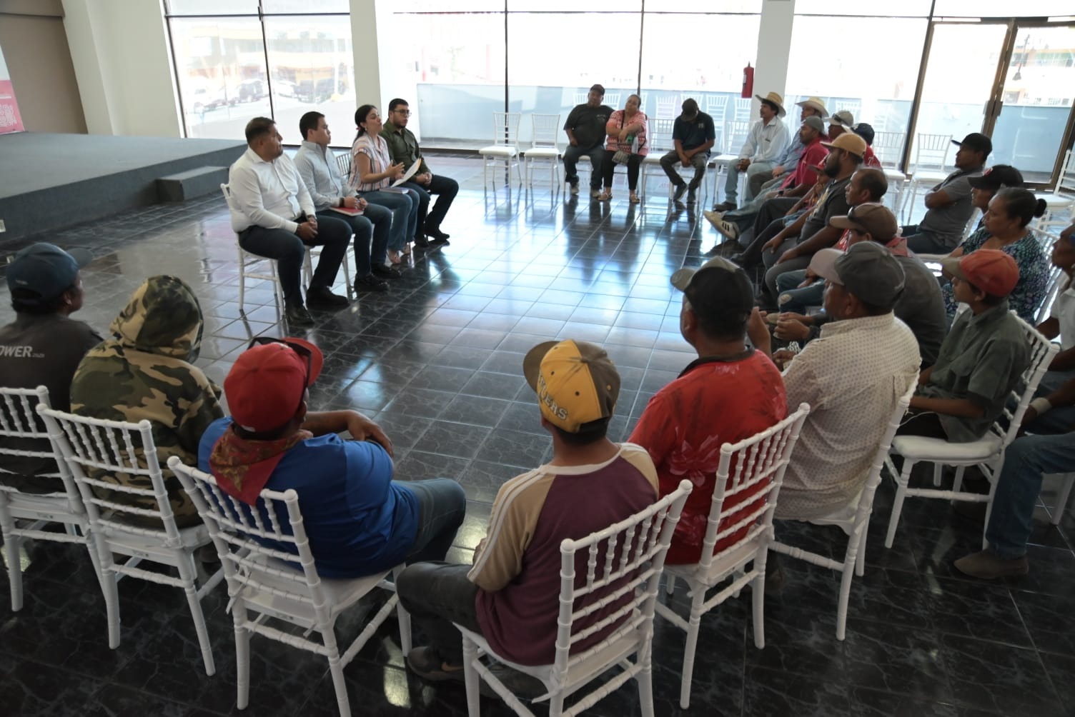 Gobierno de Betzabé Martínez fortalece coordinación con carromateros